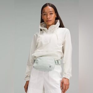 SOLD!    🆕 Lululemon Everywhere Belt Bag 1L Kohlrabi Green